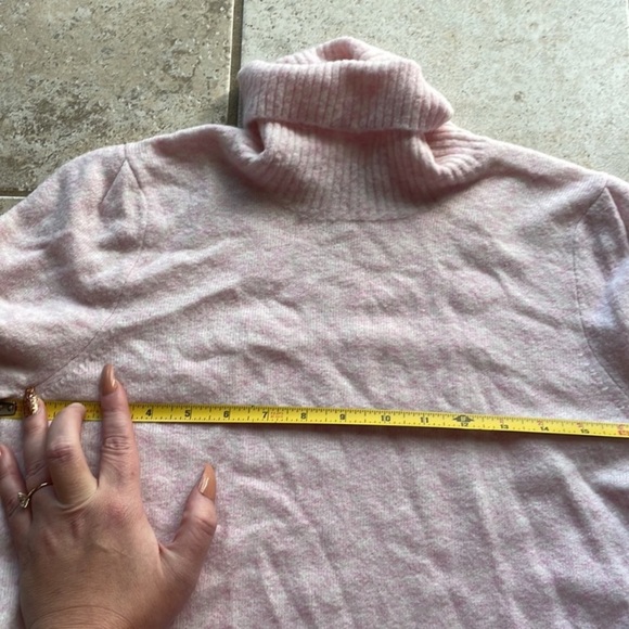 3/30 sale !J crew factory sweater. Puff sleeve sweater in extra soft yarn small - Picture 6 of 8